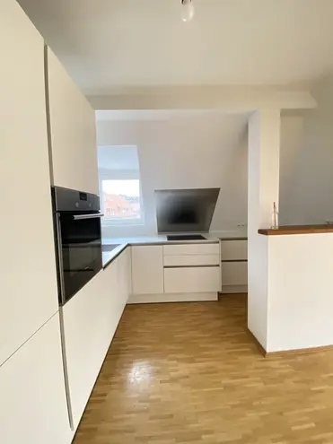 4 Zimmer Wohnung mit 95 m² in Stuttgart – Bild 2