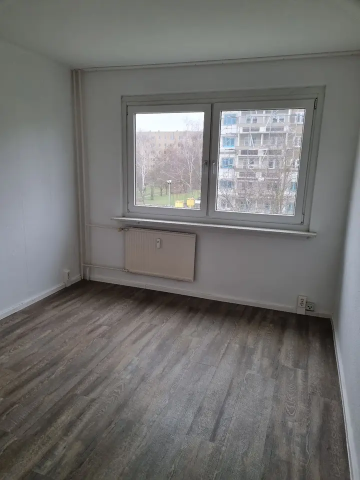 4 Zimmer Wohnung mit 65 m² in Halle (Saale) – Bild 4