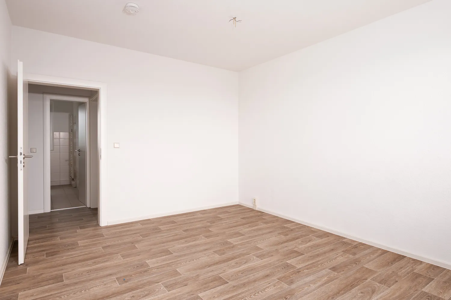 3 Zimmer Wohnung mit 62 m² in Weißenfels – Bild 3
