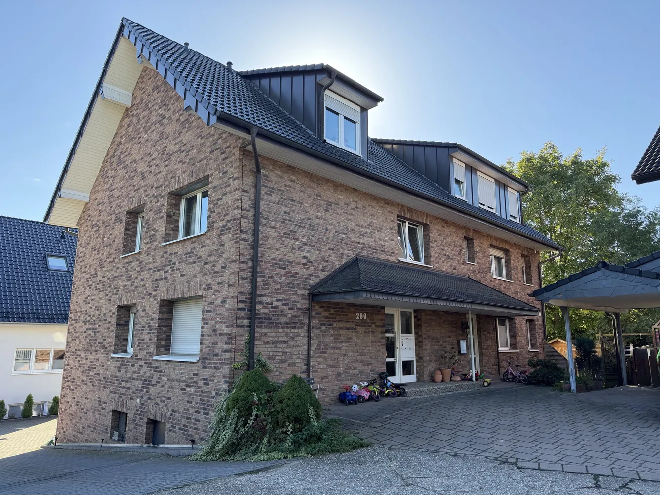 4 Zimmer Wohnung mit 105 m² in Leverkusen – Bild 1