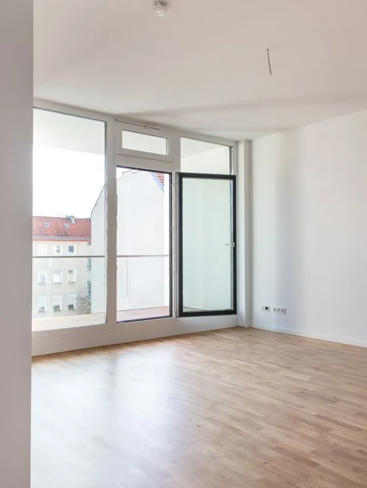 2 Zimmer Wohnung mit 71 m² in Berlin – Bild 2