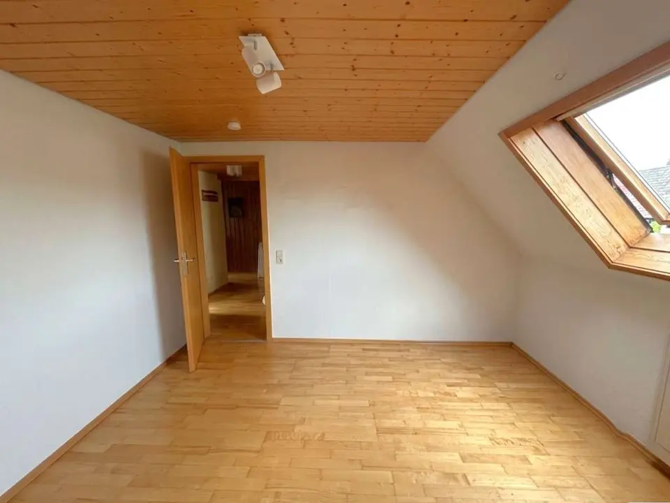 7 Zimmer Haus mit 140 m² in Rottenburg am Neckar – Bild 6