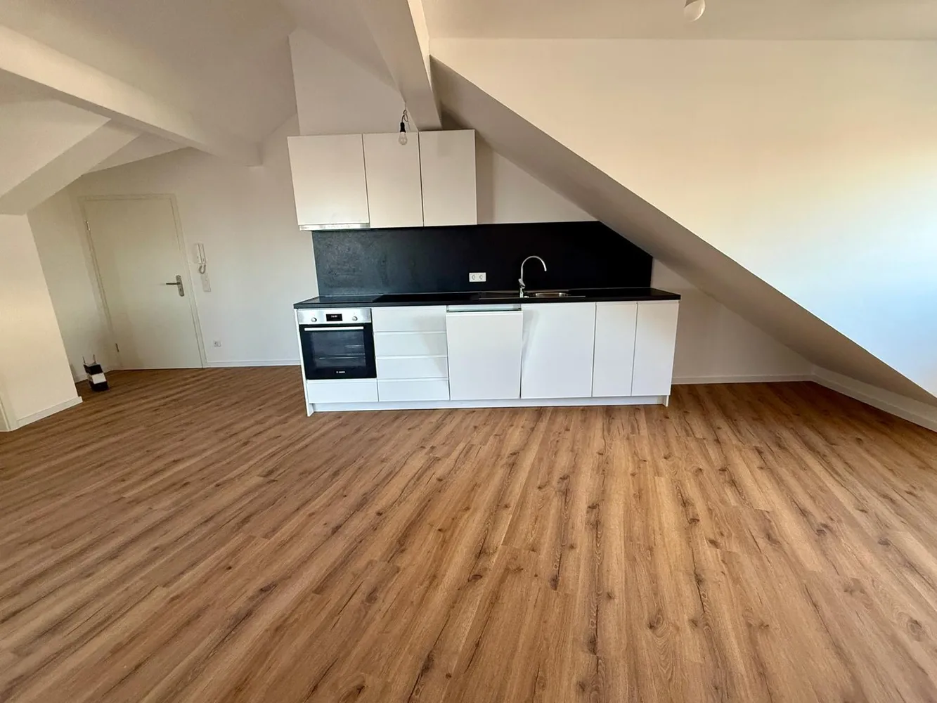 4 Zimmer Wohnung mit 85 m² in Nürnberg – Bild 3