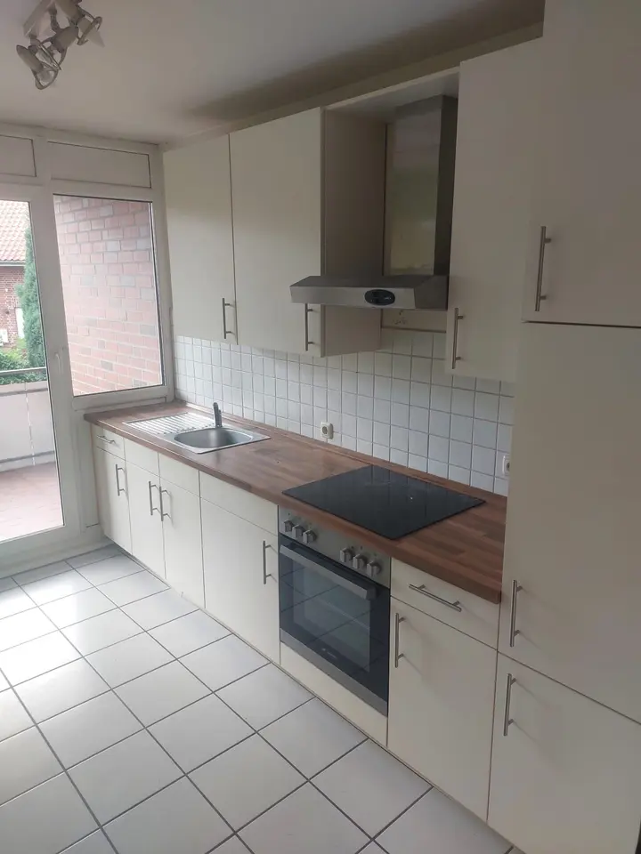 2 Zimmer Wohnung mit 55 m² in Stade – Bild 2