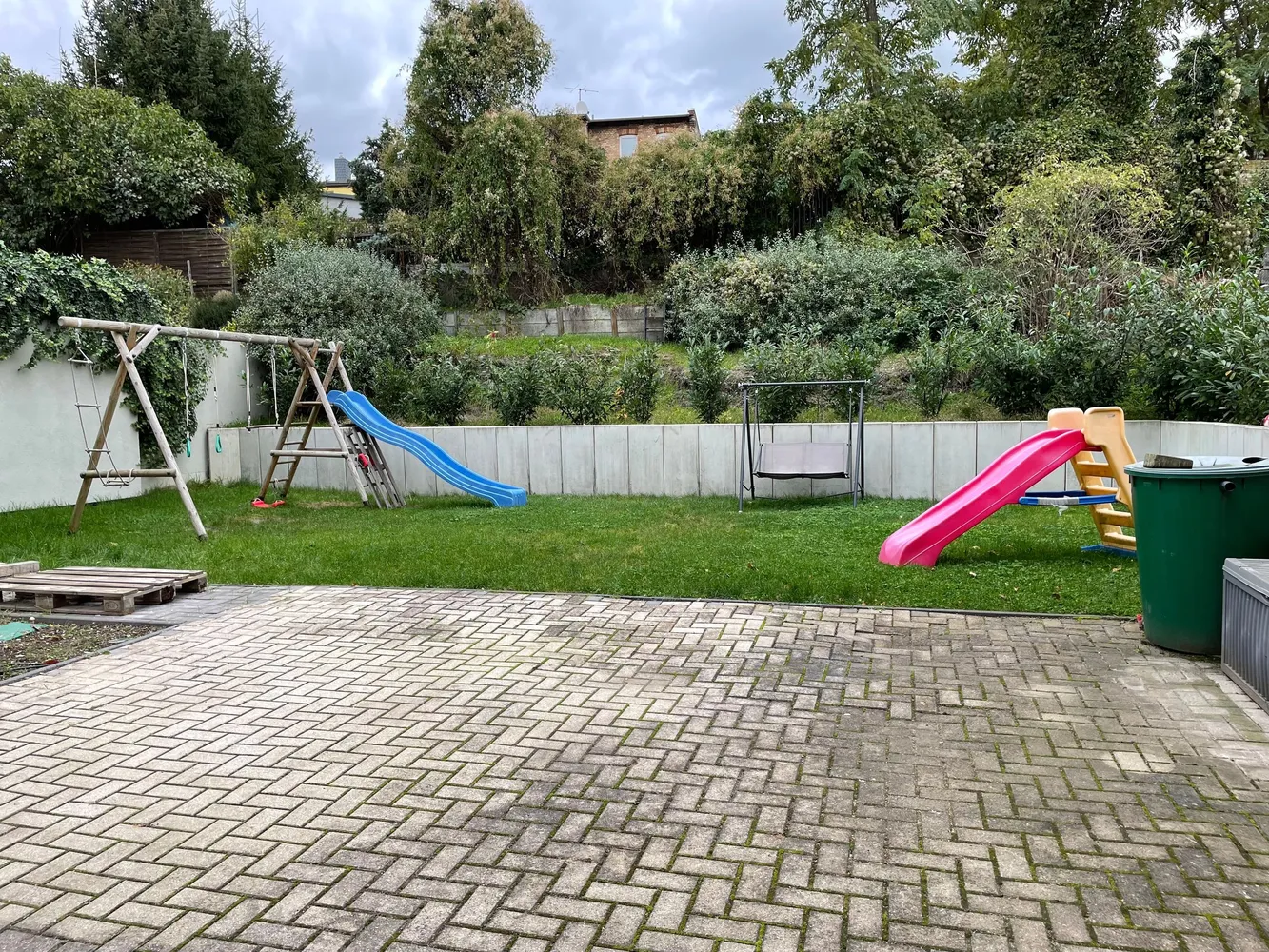 4 Zimmer Wohnung mit 100 m² in Halle (Saale) – Bild 2