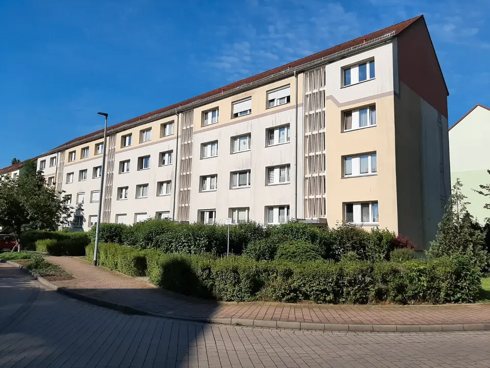 3 Zimmer Wohnung mit 60 m² in Weißenfels – Bild 2