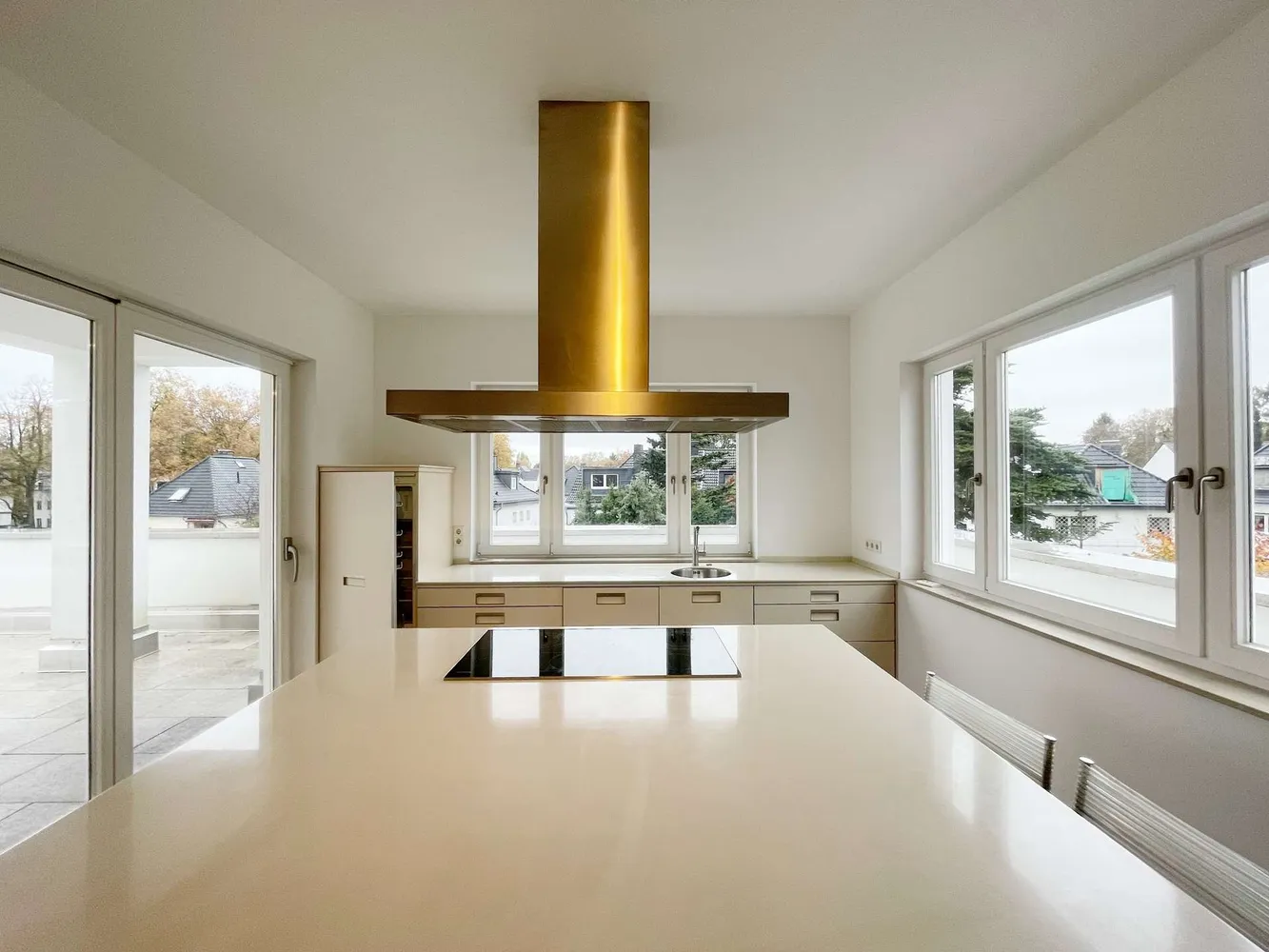 5 Zimmer Wohnung mit 196 m² in Köln – Bild 11