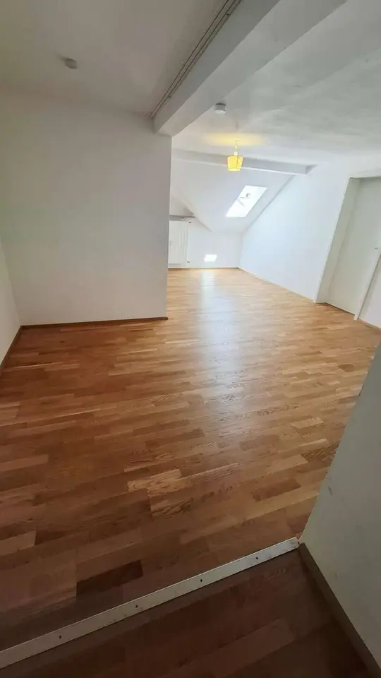 4 Zimmer Wohnung mit 118 m² in Hof – Bild 3