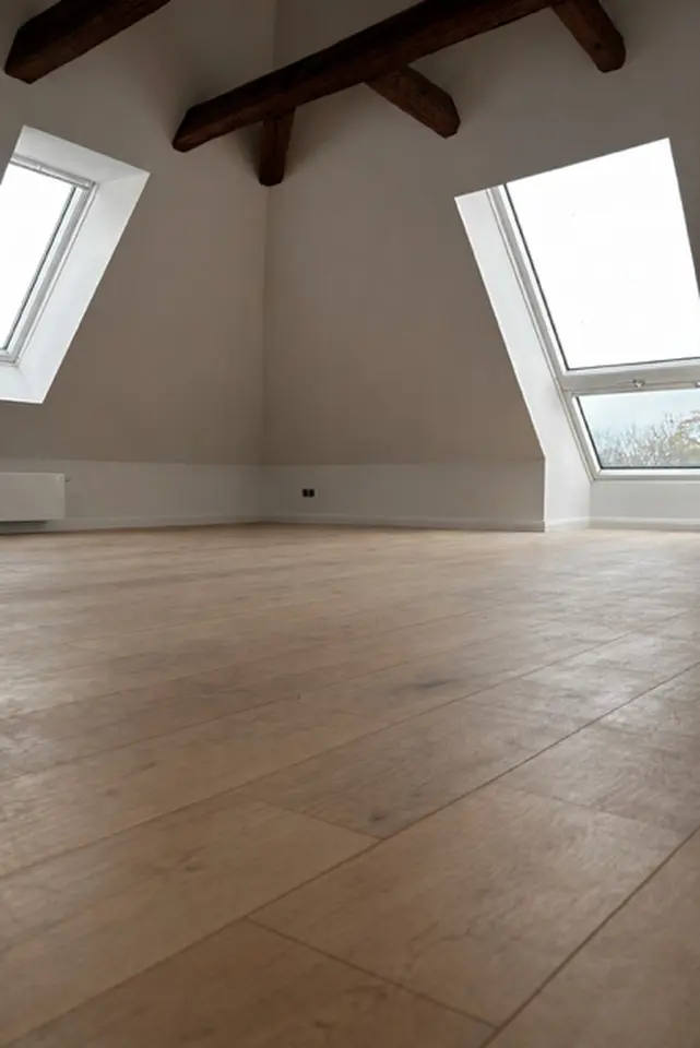 5 Zimmer Wohnung mit 145 m² in Bremen – Bild 1
