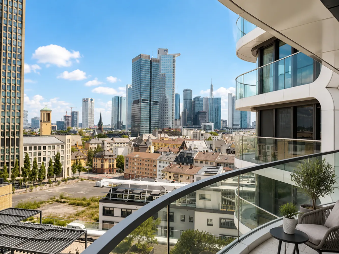 4 Zimmer Wohnung mit 107 m² in Frankfurt am Main – Bild 1