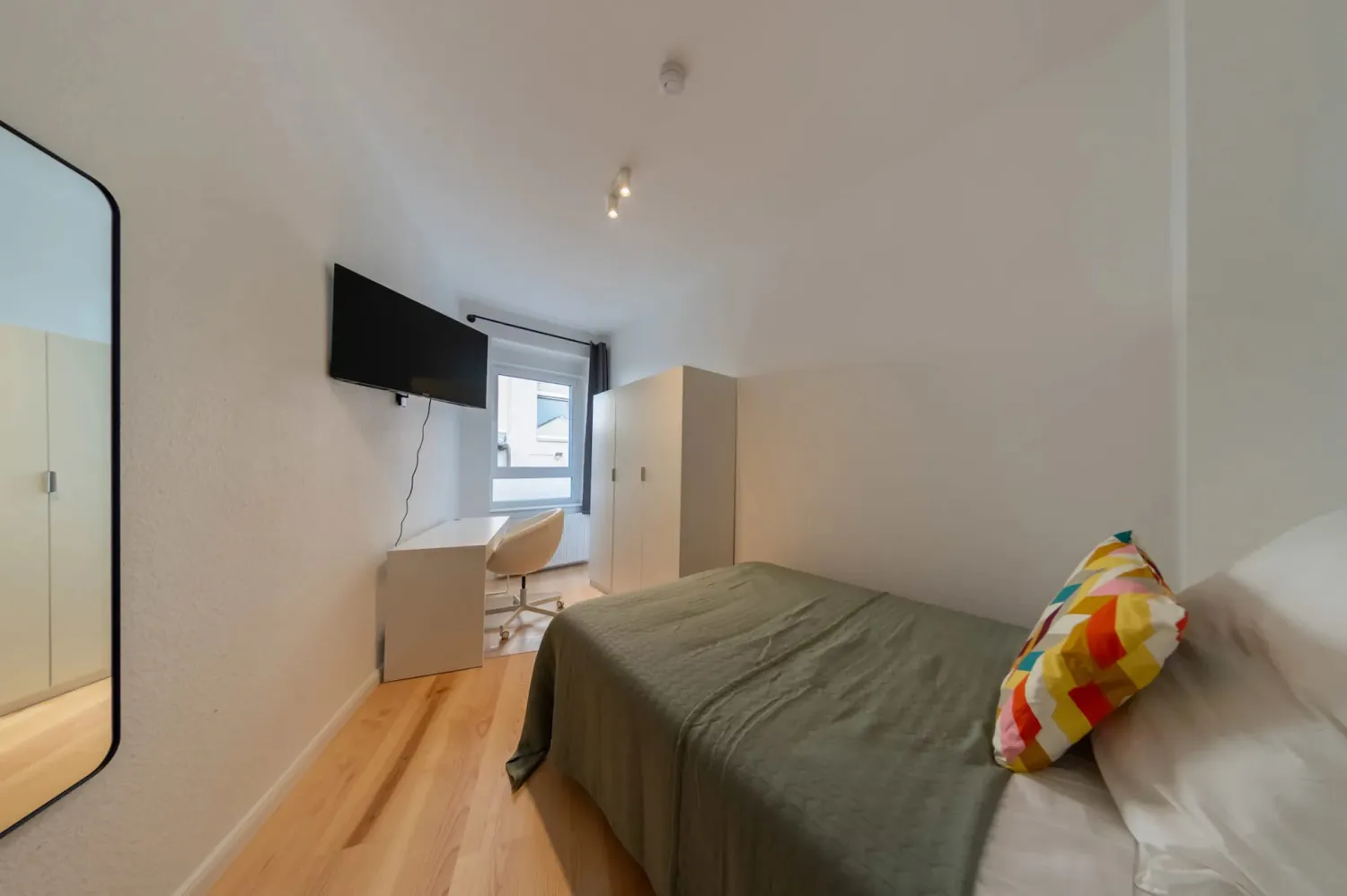 WG-Zimmer mit 12 m² in Frankfurt am Main – Bild 3