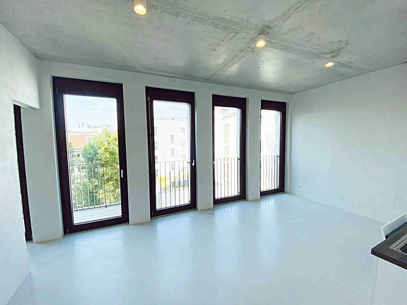 2 Zimmer Wohnung mit 69 m² in Berlin – Bild 1