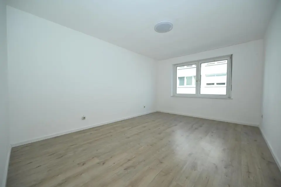 3 Zimmer Wohnung mit 72 m² in Nürnberg – Bild 2