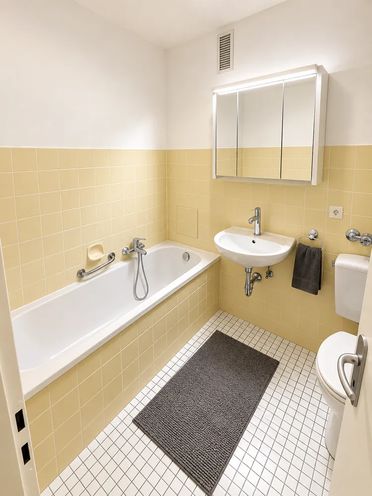 2 room apartment with 66 m² in Munich – Photo 9