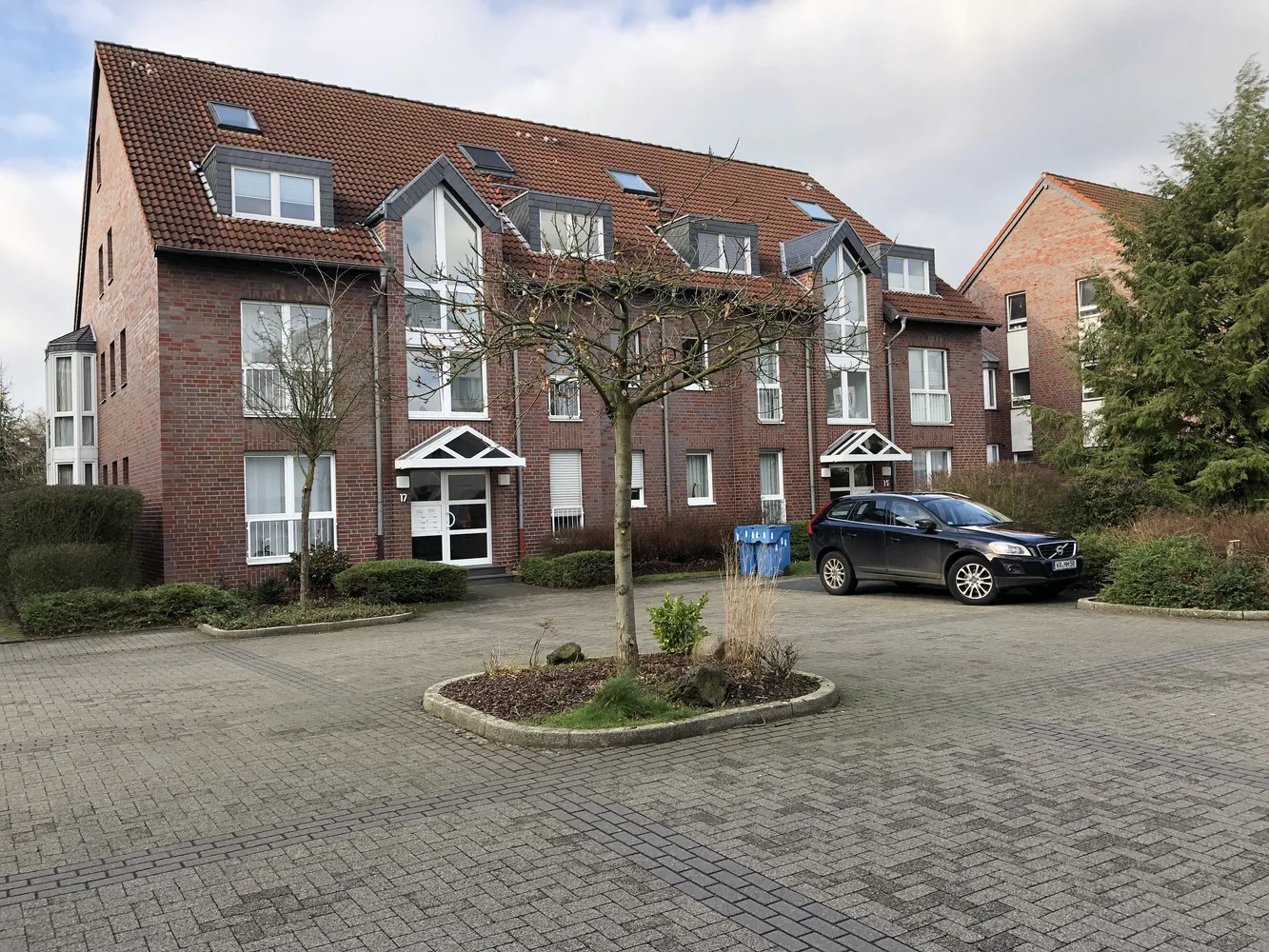 3 Zimmer Wohnung mit 97 m² in Krefeld – Bild 1