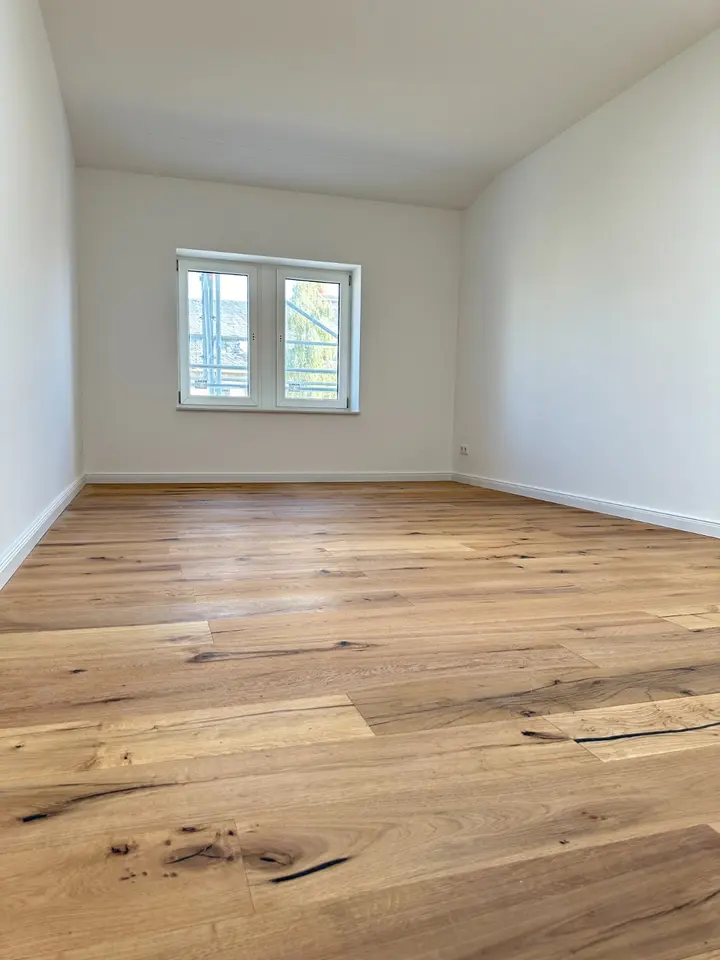 4 Zimmer Wohnung mit 114 m² in Limbach-Oberfrohna – Bild 2