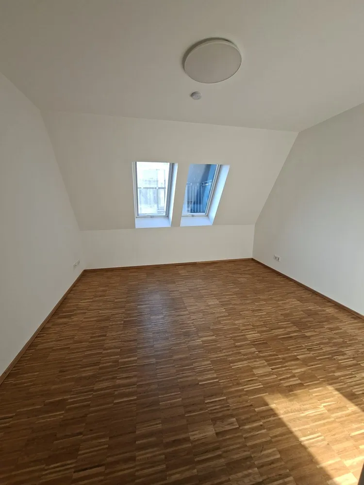 2 Zimmer Wohnung mit 70 m² in Berlin – Bild 11