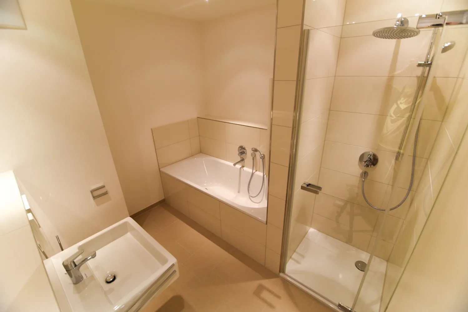 2 room apartment with 54 m² in Frankfurt am Main – Photo 2