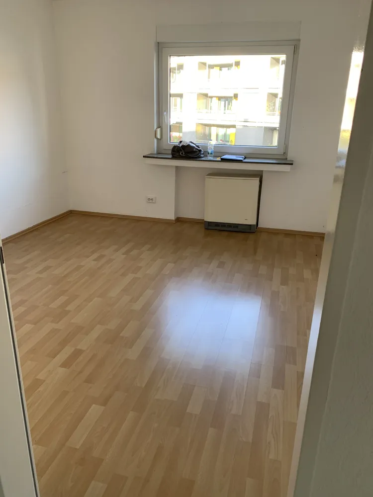 3 Zimmer Wohnung mit 80 m² in Essen – Bild 2