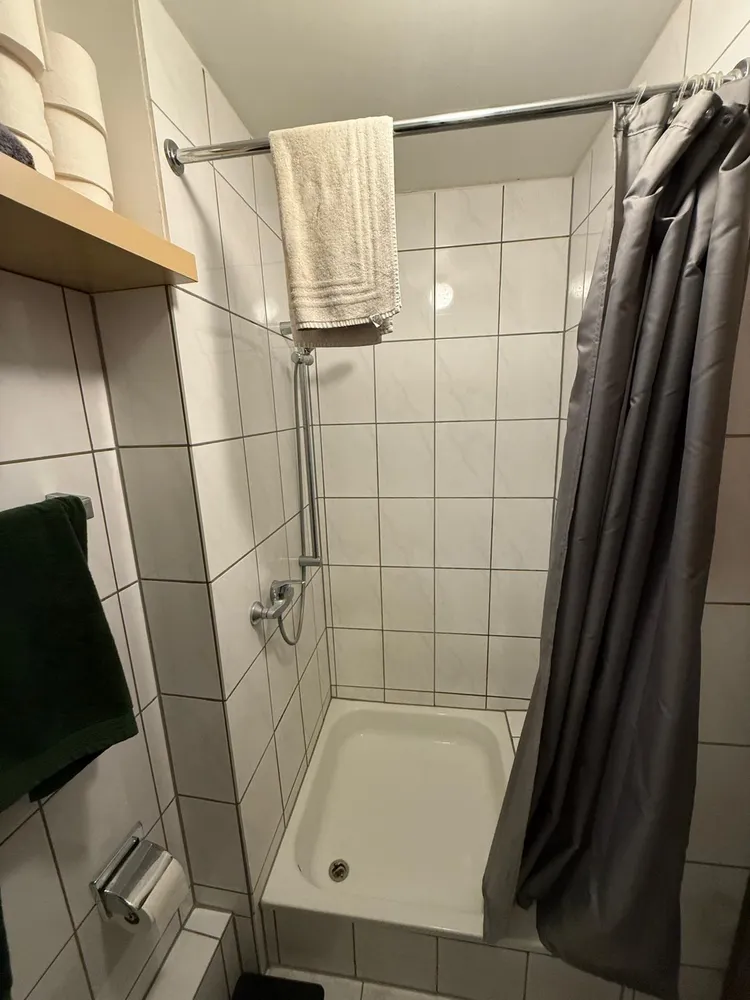 1 Zimmer Wohnung mit 25 m² in Köln – Bild 6