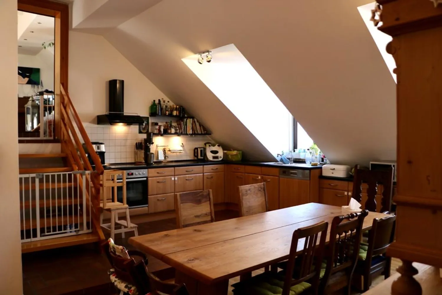 4 Zimmer Wohnung mit 120 m² in Frankfurt am Main – Bild 1