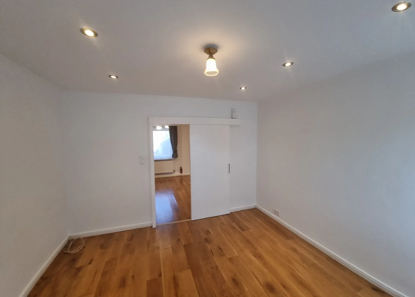 2 room apartment with 50 m² in Cologne – Photo 6