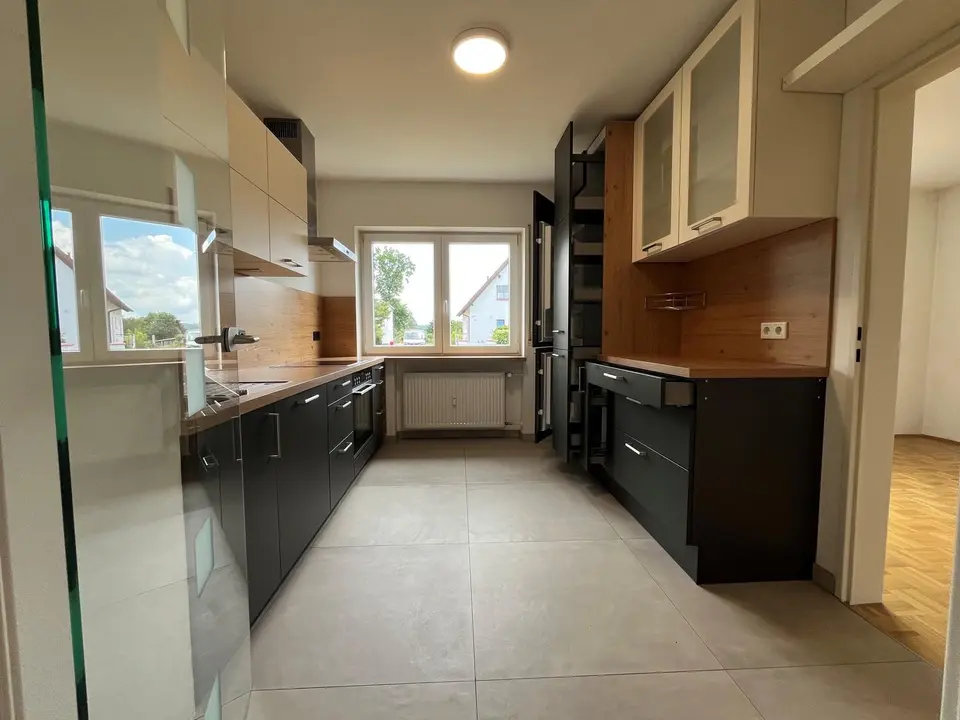 3 Zimmer Wohnung mit 100 m² in Erlangen – Bild 3