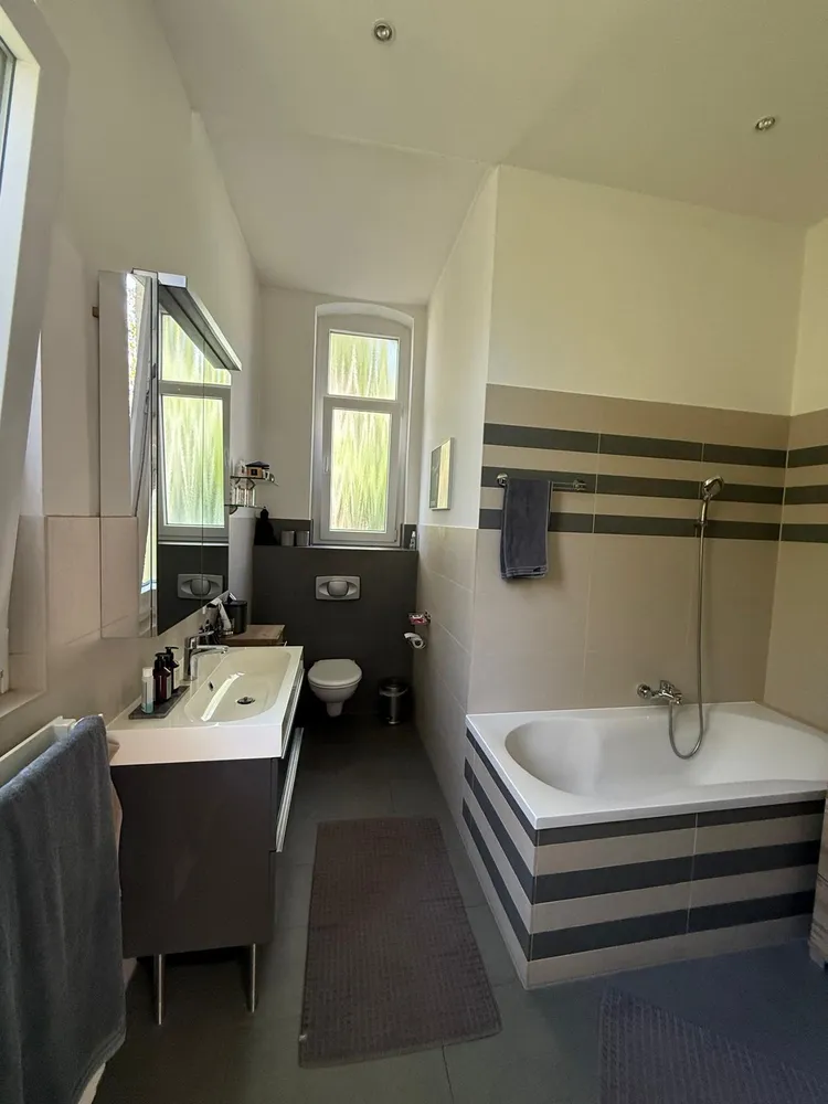 4 Zimmer Wohnung mit 123 m² in Hannover – Bild 6