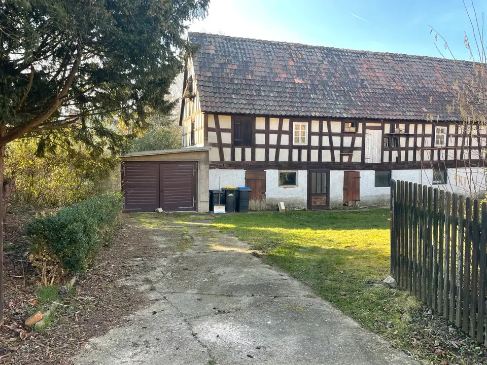 12 Zimmer Haus mit 220 m² in Halle (Saale) – Bild 4