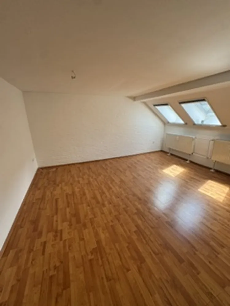 3 Zimmer Wohnung mit 75 m² in Moers – Bild 1