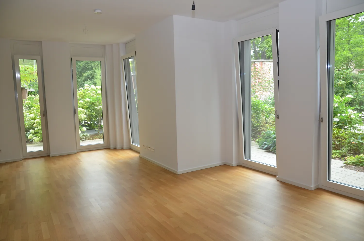 4 Zimmer Wohnung mit 130 m² in Berlin – Bild 1