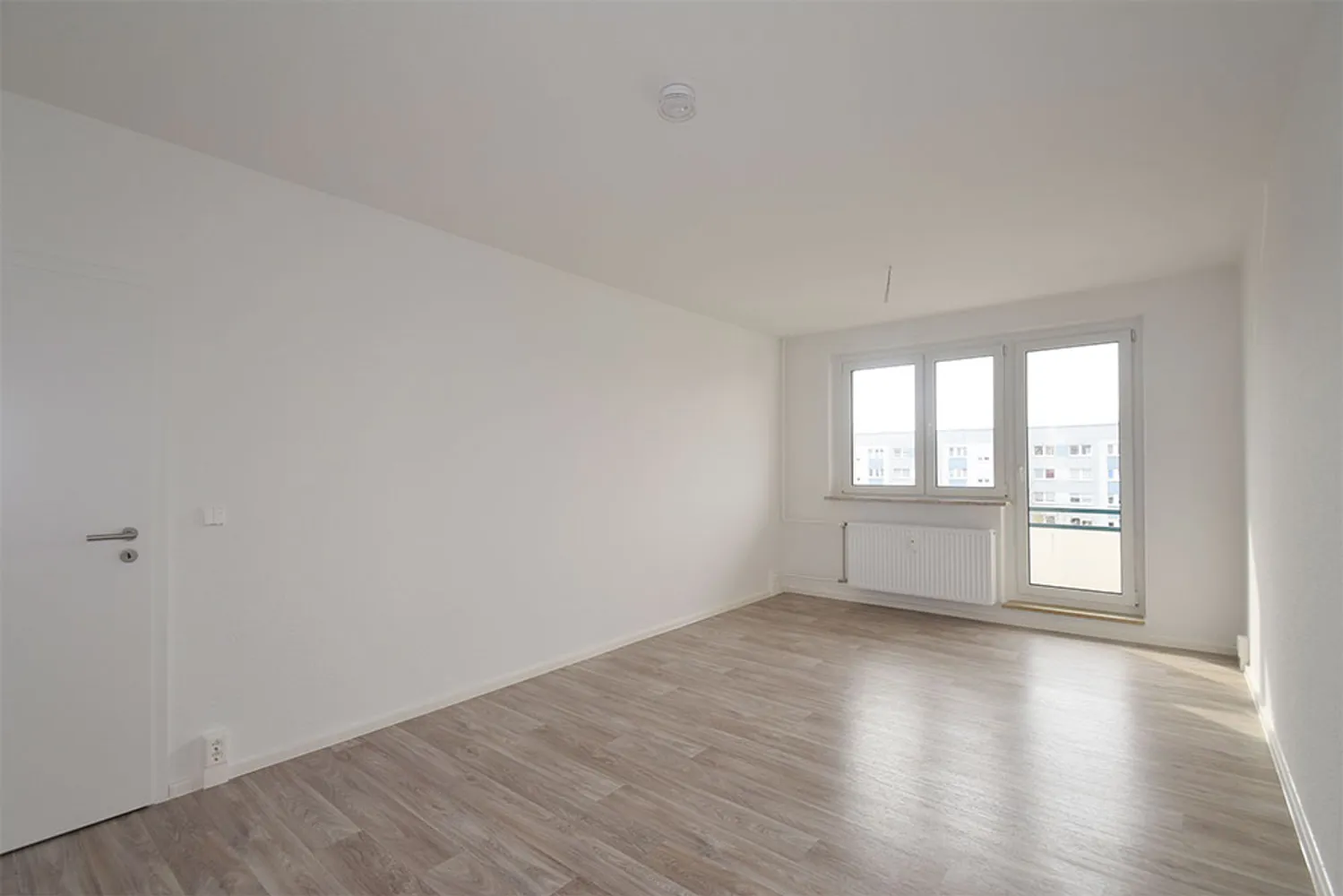 4 Zimmer Wohnung mit 72 m² in Halle (Saale) – Bild 1