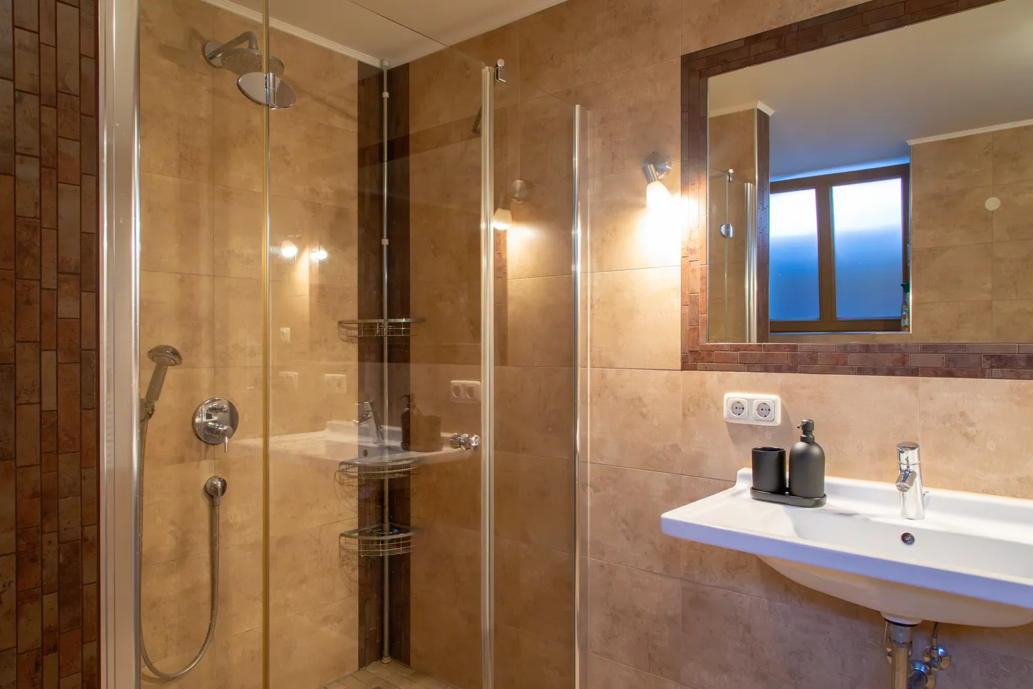 2 Zimmer Wohnung mit 74 m² in Schwerin – Bild 8