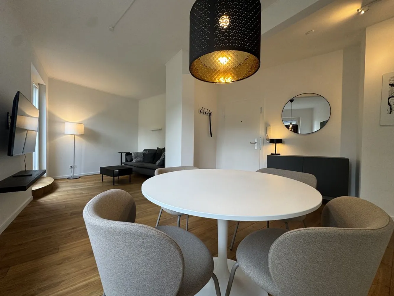 2 Zimmer Wohnung mit 54 m² in Düsseldorf – Bild 1