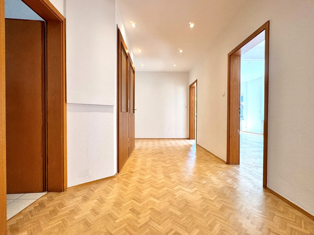4 Zimmer Wohnung mit 109 m² in Stuttgart – Bild 1