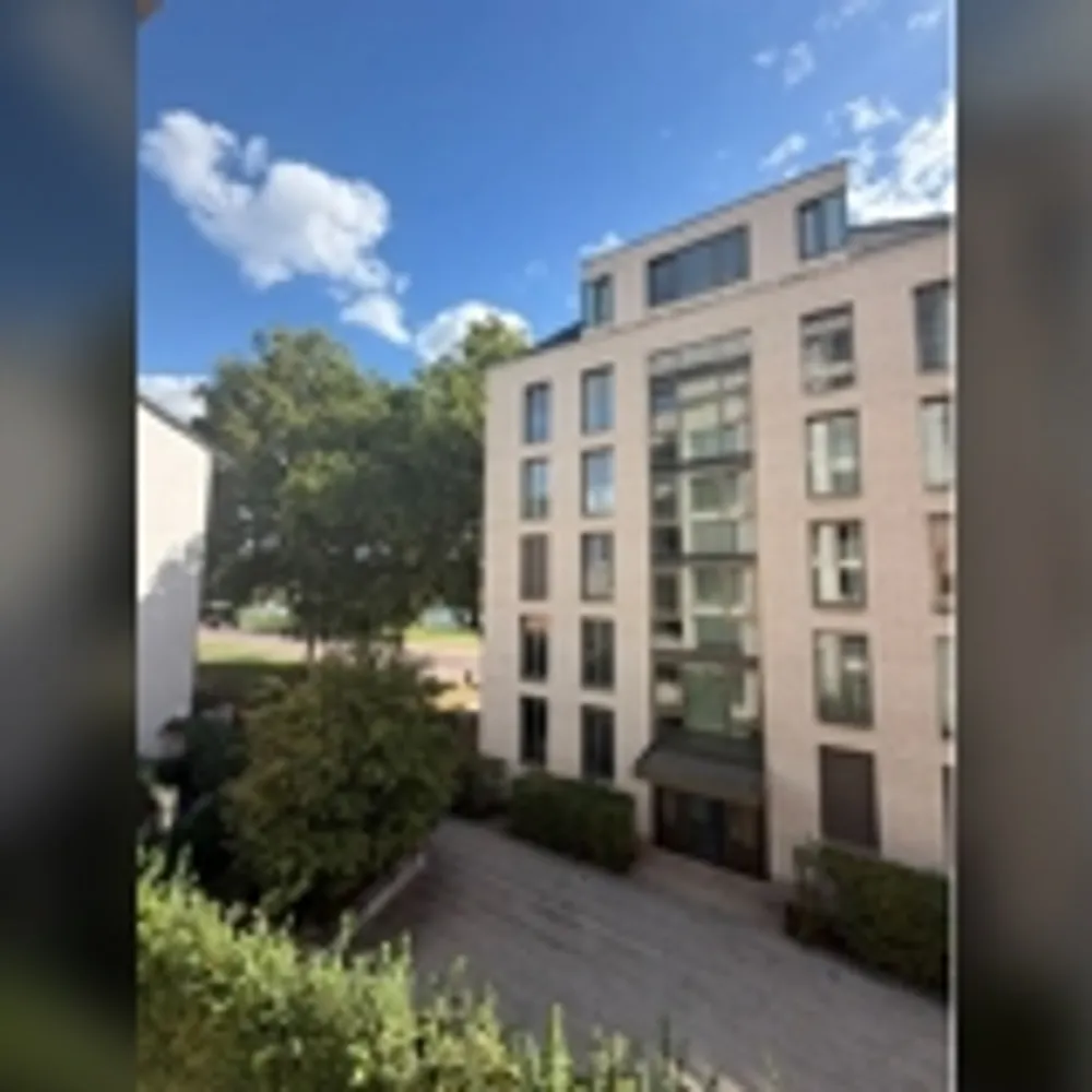 2 room apartment with 65 m² in Frankfurt am Main – Photo 1