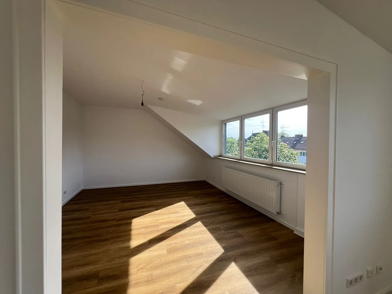 4 Zimmer Wohnung mit 108 m² in Düsseldorf – Bild 1