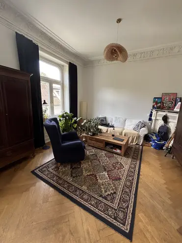 7 Zimmer Wohnung mit 218 m² in Hamburg – Bild 6