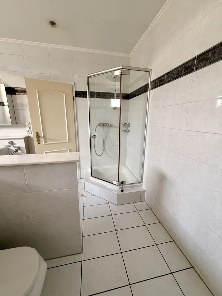 4 Zimmer Wohnung mit 140 m² in Krefeld – Bild 5