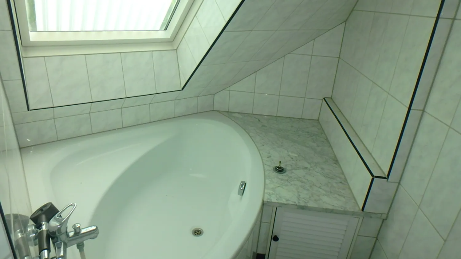 3 Zimmer Wohnung mit 83 m² in Düsseldorf – Bild 6