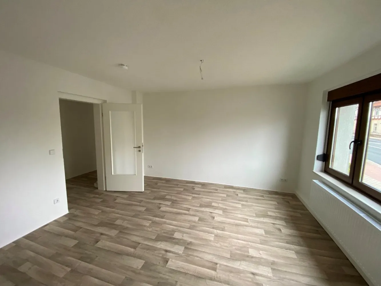 4 Zimmer Wohnung mit 73 m² in Suhl – Bild 1