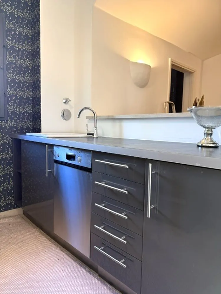 2 Zimmer Wohnung mit 95 m² in München – Bild 3