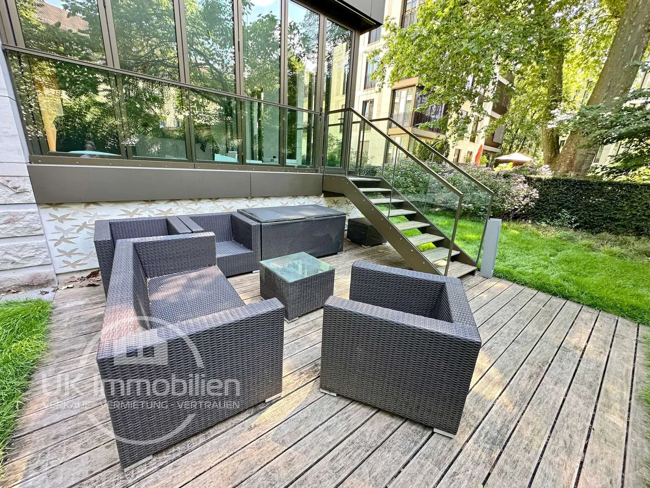 5 Zimmer Wohnung mit 346 m² in Frankfurt am Main – Bild 3