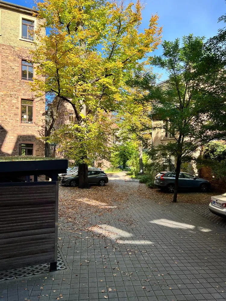4 Zimmer Wohnung mit 123 m² in Karlsruhe – Bild 2