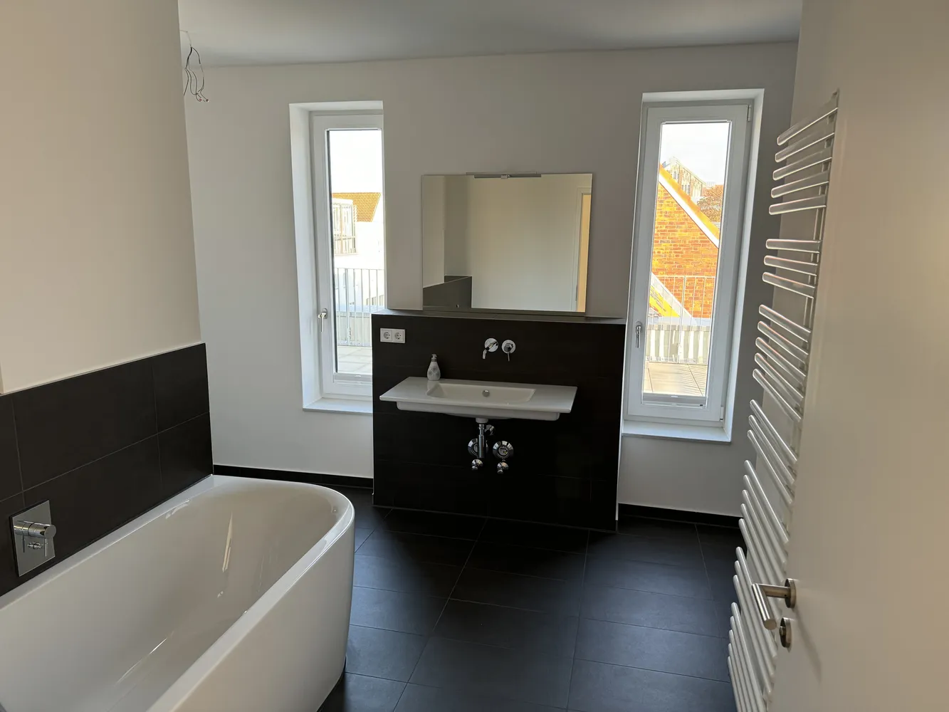 4 Zimmer Wohnung mit 195 m² in Lübeck – Bild 7
