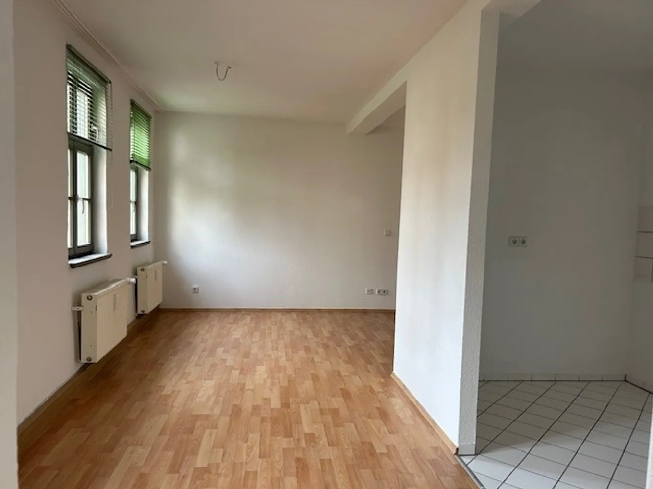 2 Zimmer Wohnung mit 56 m² in Naumburg (Saale) – Bild 2