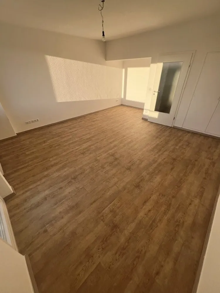 1 room apartment with 35 m² in Essen – Photo 3