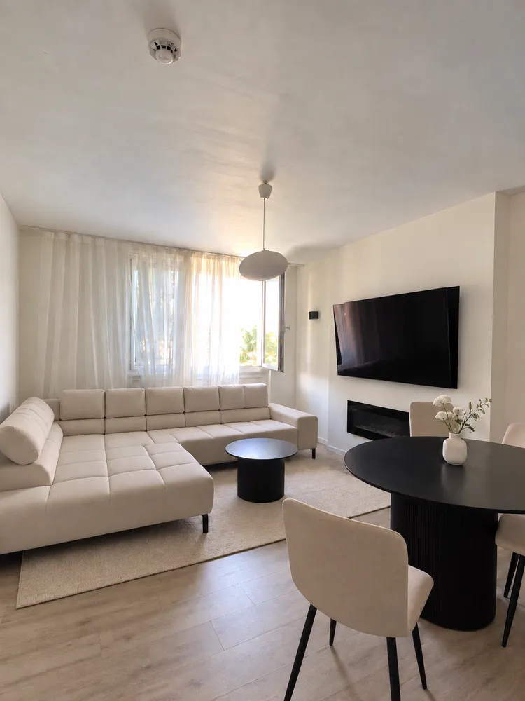 4 Zimmer Wohnung mit 64 m² in Duisburg – Bild 1