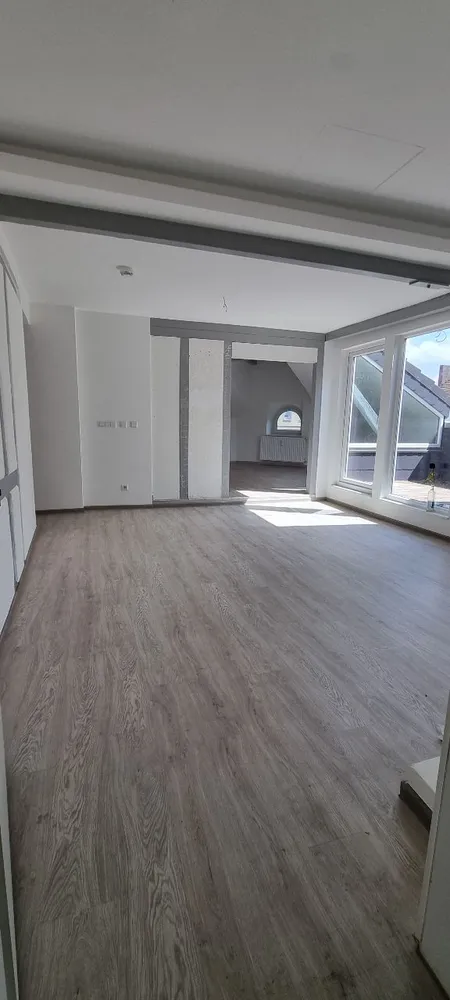 4 Zimmer Wohnung mit 100 m² in Duisburg – Bild 1