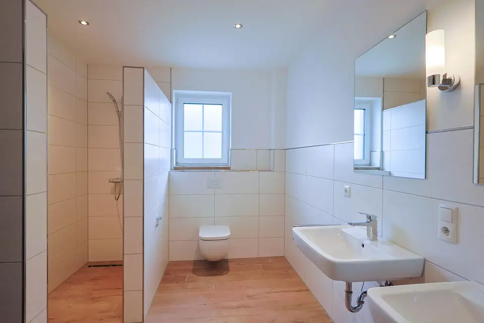6 Zimmer Wohnung mit 157 m² in Oldenburg – Bild 9